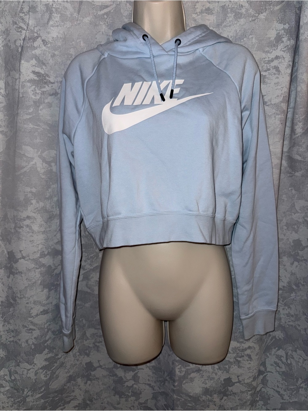 Nike Women's blue hoodie small